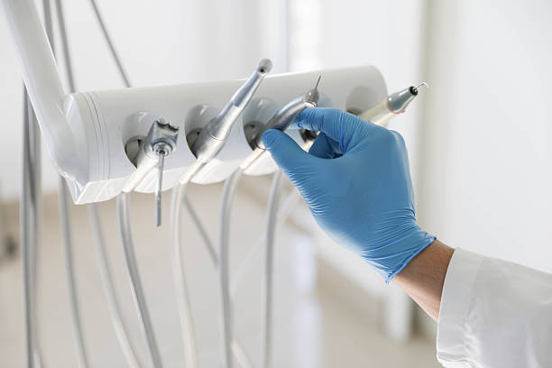 Professional Tooth Extraction technician working in East Foothills, CA
